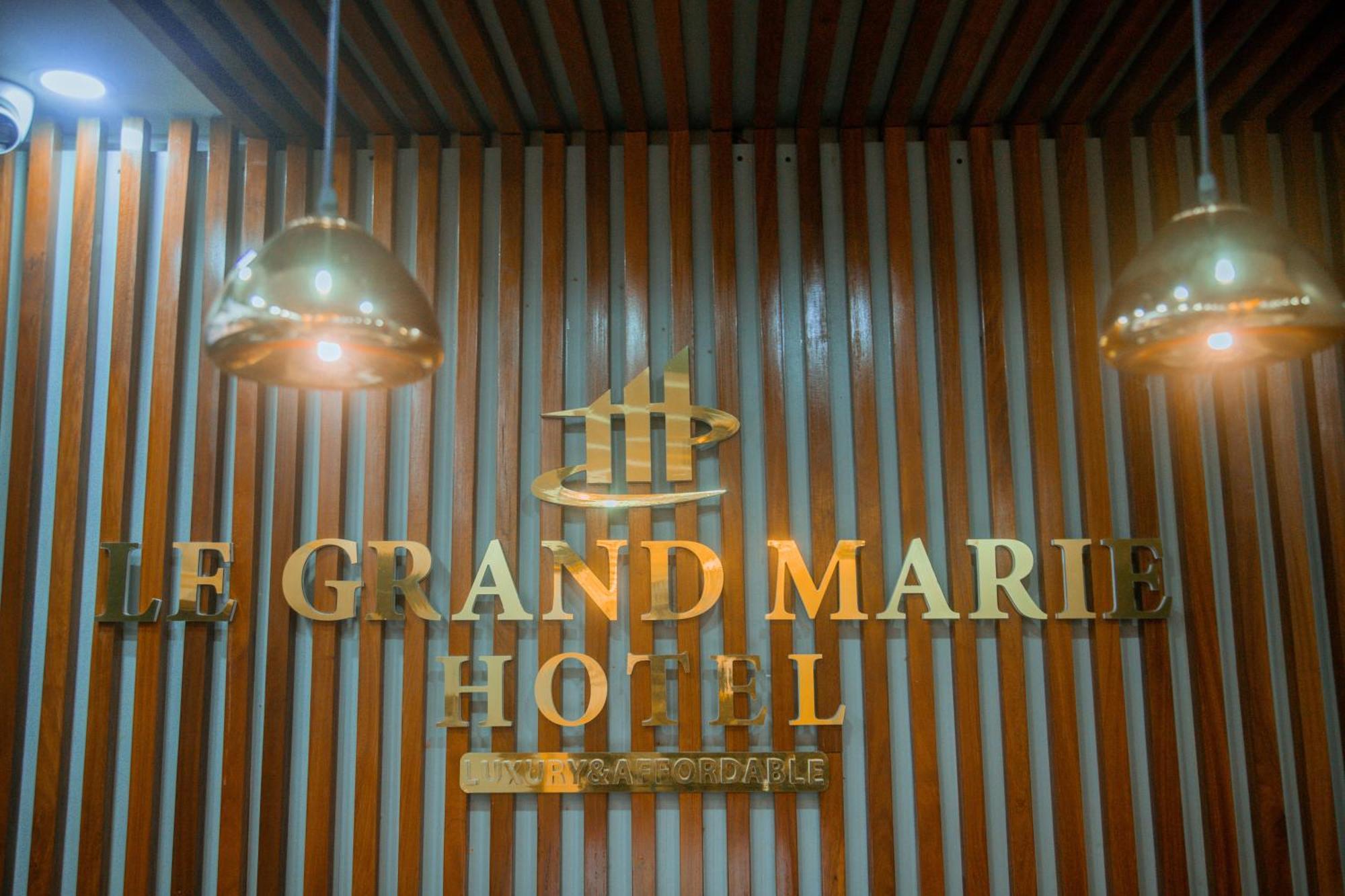 Le Grand Marie Hotel ดาร์เอสซาลาม ภายนอก รูปภาพ
