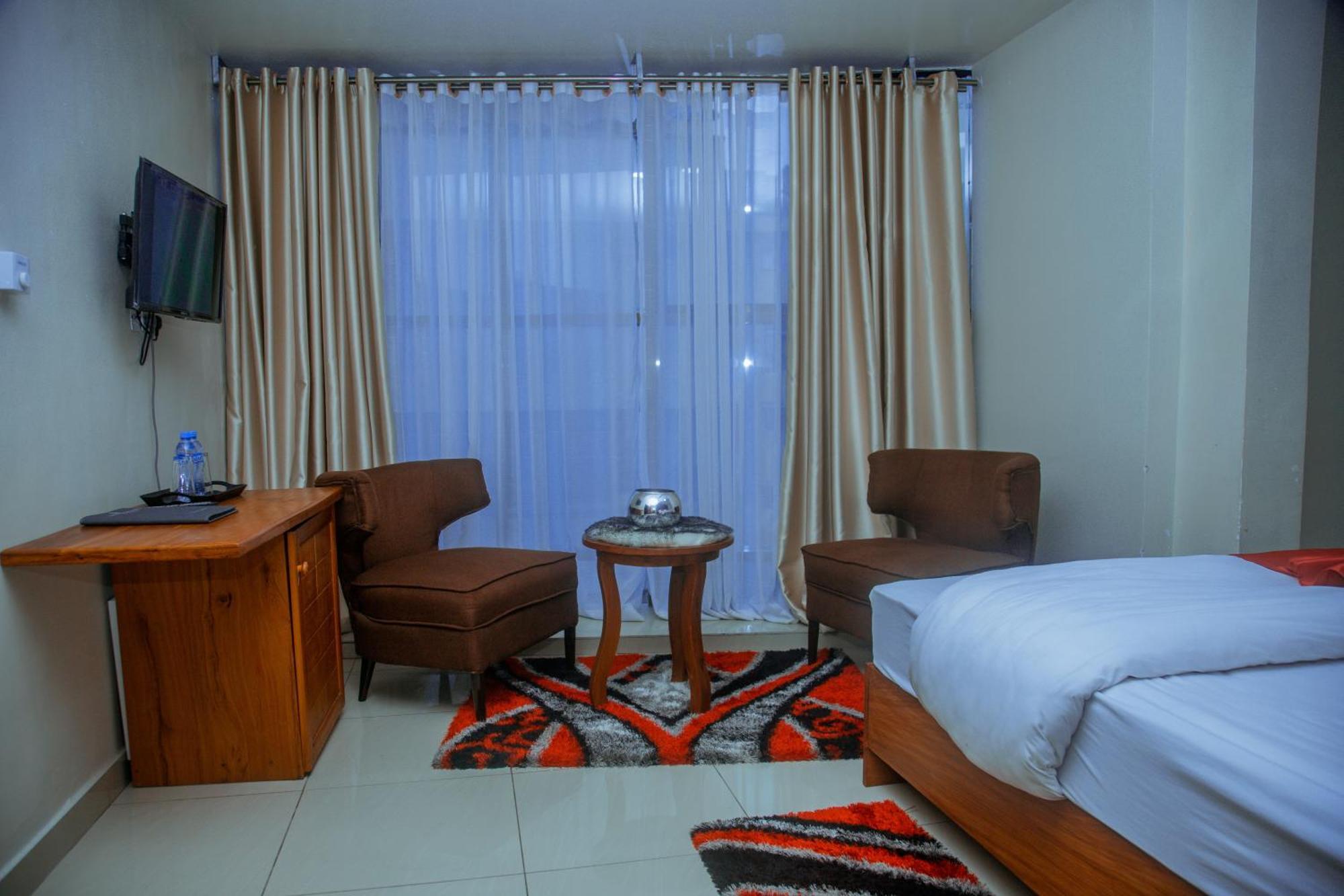 Le Grand Marie Hotel ดาร์เอสซาลาม ภายนอก รูปภาพ