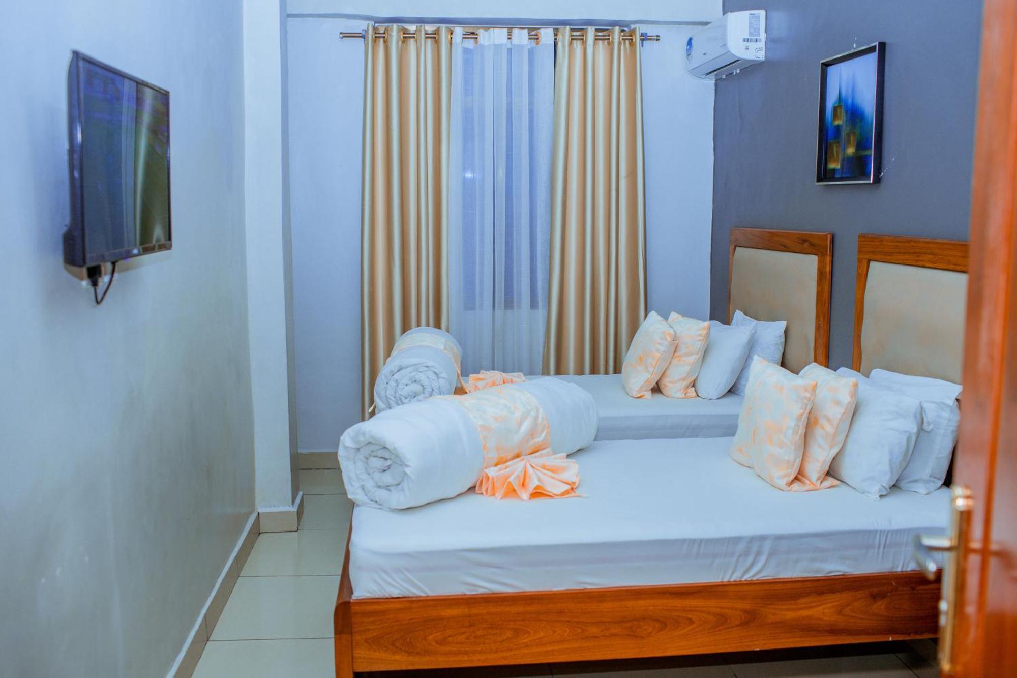 Le Grand Marie Hotel ดาร์เอสซาลาม ภายนอก รูปภาพ